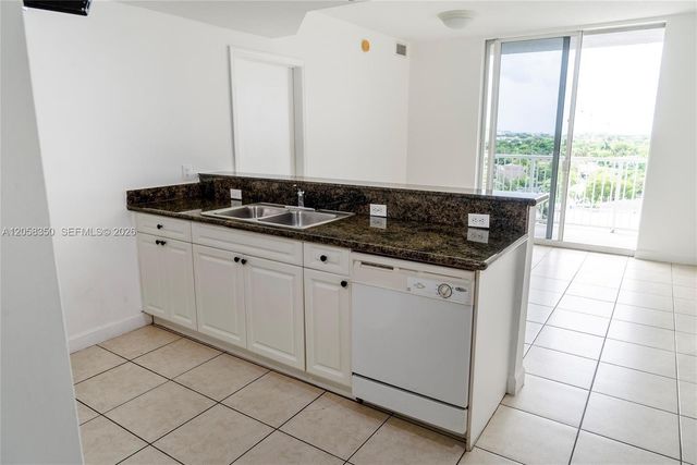 1 Glen Royal Pkwy 809, Miami, FL 33125