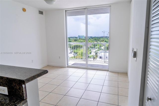 1 Glen Royal Pkwy 809, Miami, FL 33125
