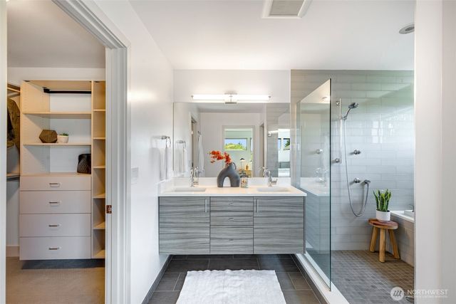 531 N 84th Street, Seattle, WA 98103