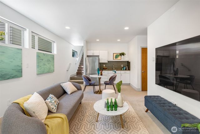 531 N 84th Street, Seattle, WA 98103
