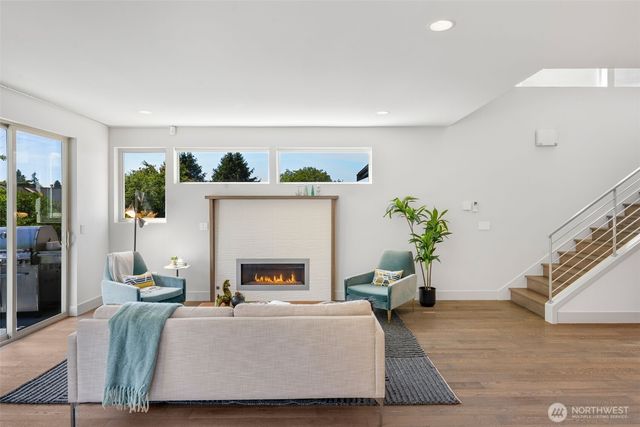 531 N 84th Street, Seattle, WA 98103