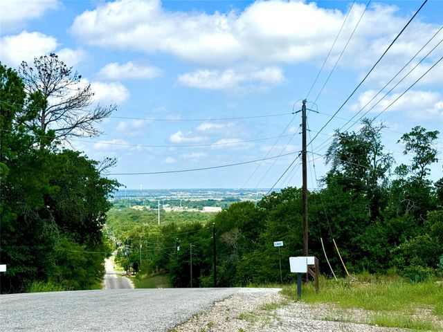 112, 114, 118 Kaimuki CT, Bastrop, TX 78602