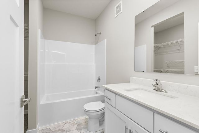 690 Aspen Lane, Montrose, MN 55363