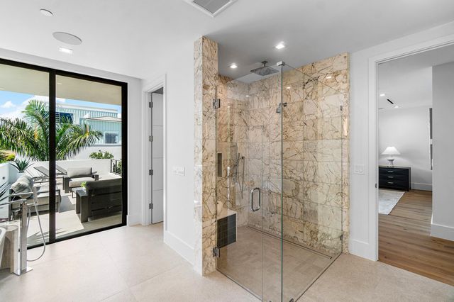 810 Palm Trail, Delray Beach, FL 33483