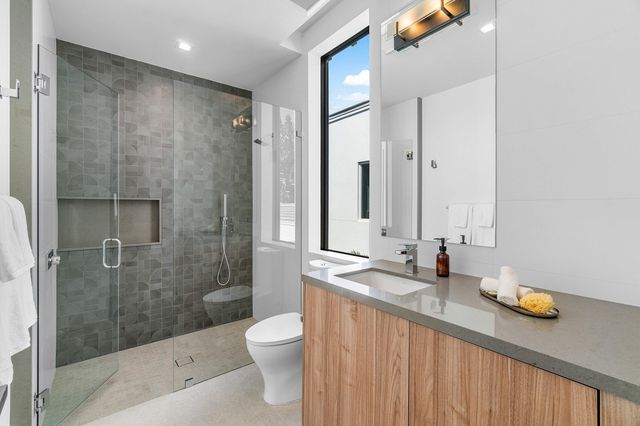 810 Palm Trail, Delray Beach, FL 33483