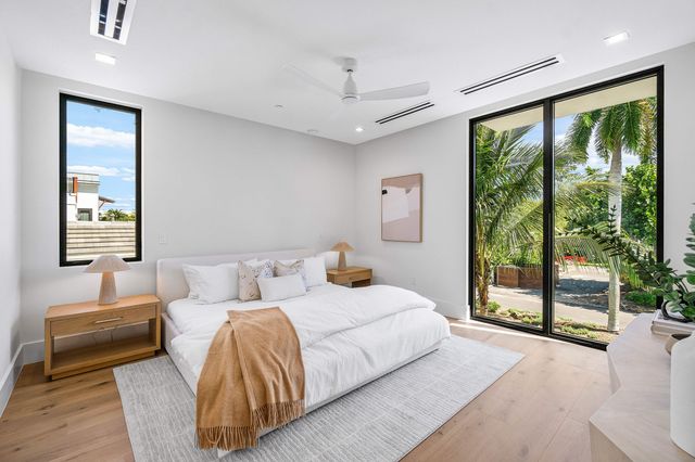 810 Palm Trail, Delray Beach, FL 33483