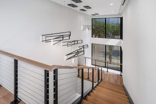 810 Palm Trail, Delray Beach, FL 33483