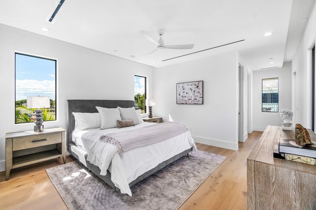 810 Palm Trail, Delray Beach, FL 33483