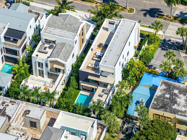 810 Palm Trail, Delray Beach, FL 33483