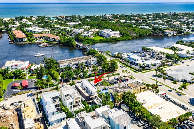 810 Palm Trail, Delray Beach, FL 33483