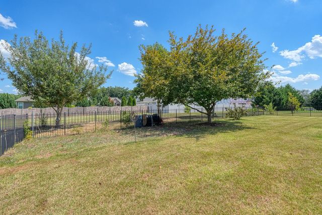 504 Double Bridge Road, Boiling Springs, SC 29316