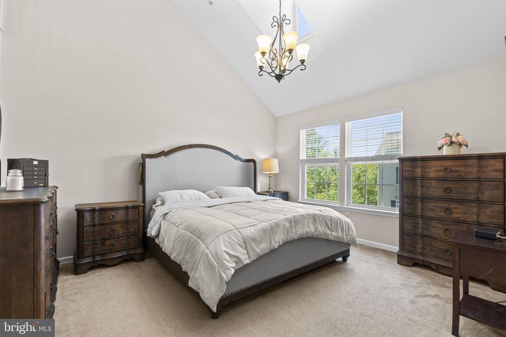Image 19 of property listing at 4803 PORTSMOUTH RD #18, Ellicott City, MD 21042
