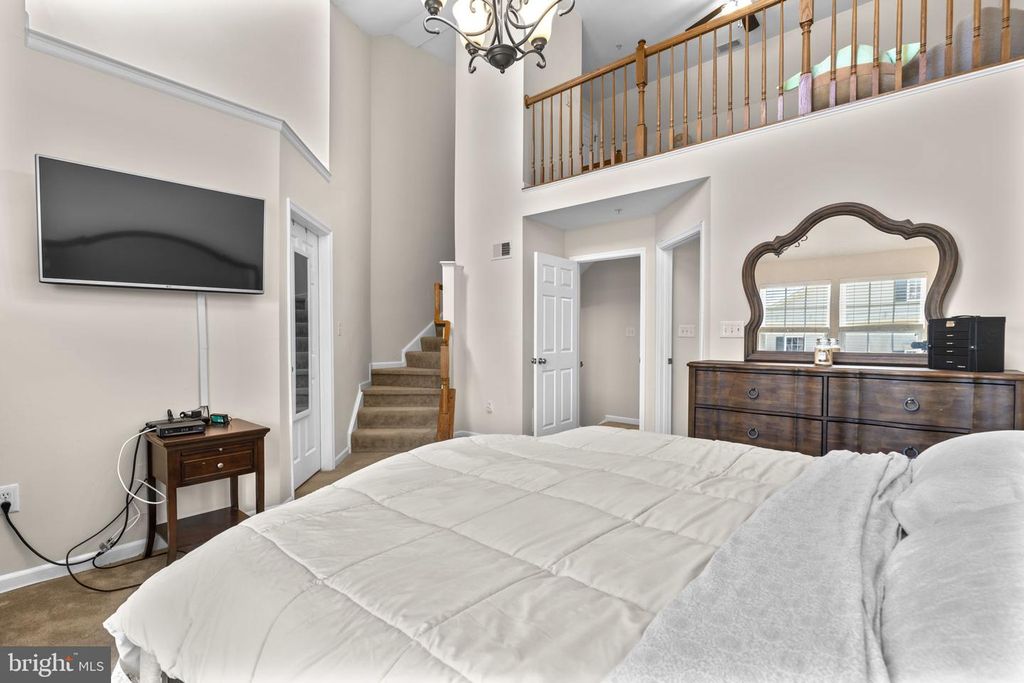 Image 21 of property listing at 4803 PORTSMOUTH RD #18, Ellicott City, MD 21042