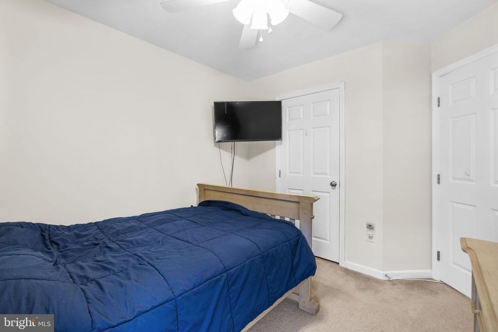 Image 30 of property listing at 4803 PORTSMOUTH RD #18, Ellicott City, MD 21042
