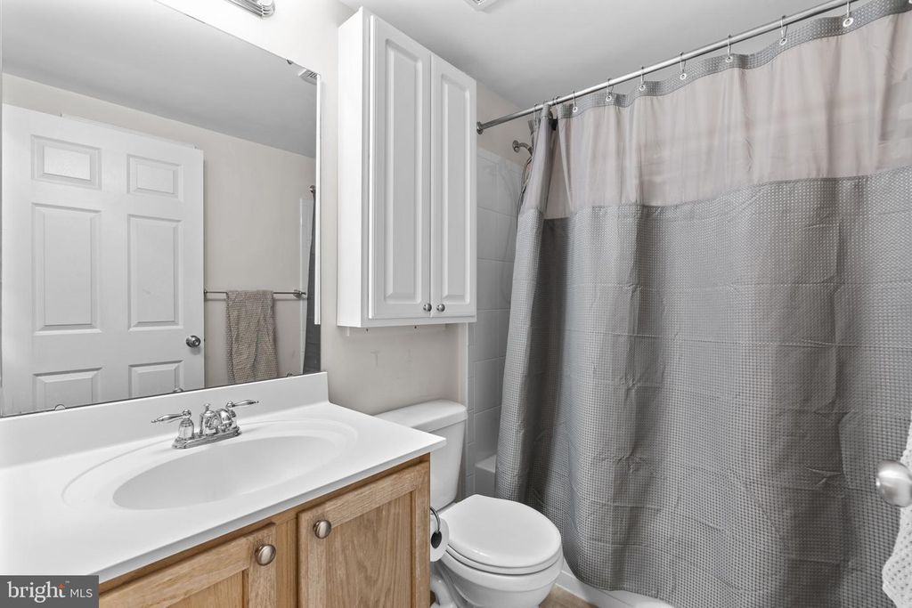 Image 31 of property listing at 4803 PORTSMOUTH RD #18, Ellicott City, MD 21042