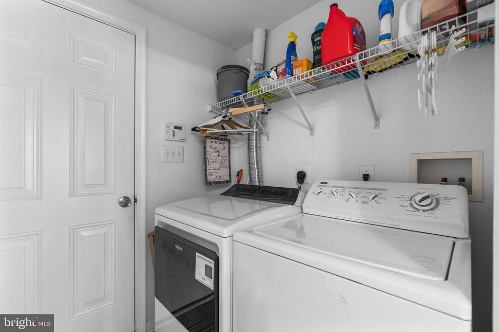 Image 38 of property listing at 4803 PORTSMOUTH RD #18, Ellicott City, MD 21042