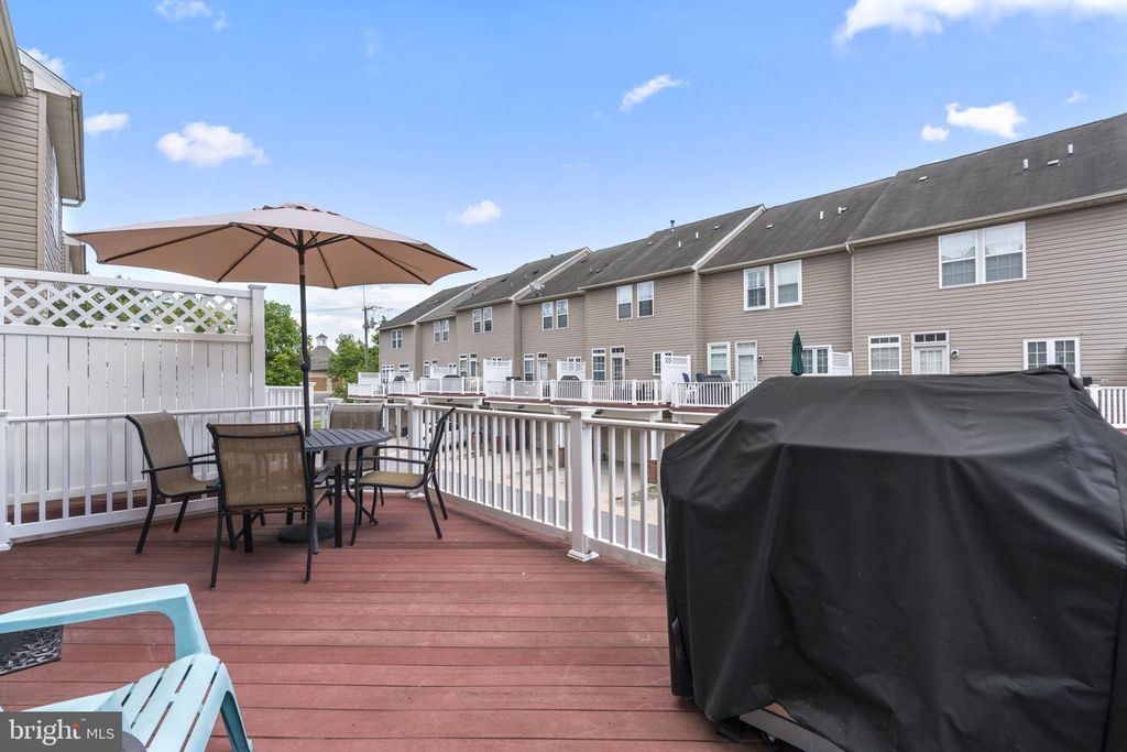 Image 45 of property listing at 4803 PORTSMOUTH RD #18, Ellicott City, MD 21042