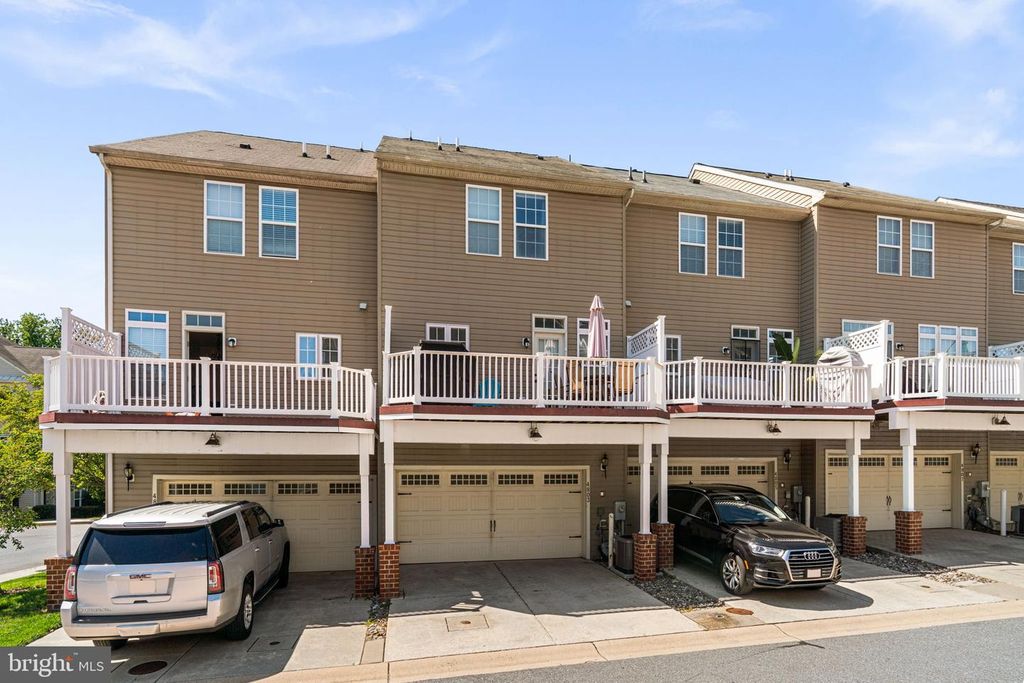 Image 46 of property listing at 4803 PORTSMOUTH RD #18, Ellicott City, MD 21042