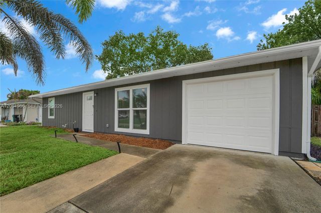 1718 SW Mcallister Ln, Port St. Lucie, FL 34953