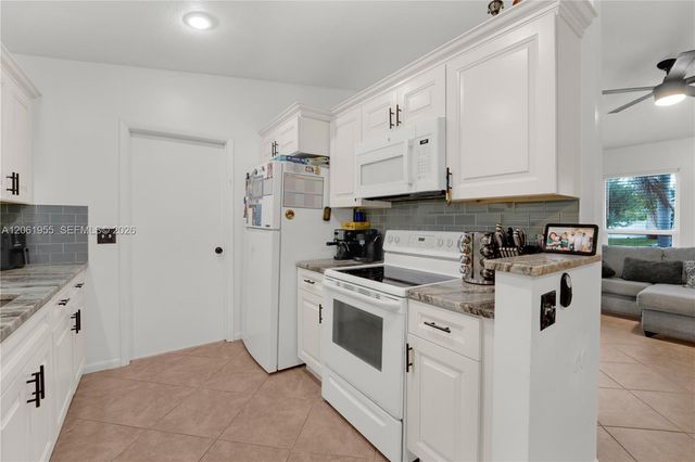 1718 SW Mcallister Ln, Port St. Lucie, FL 34953