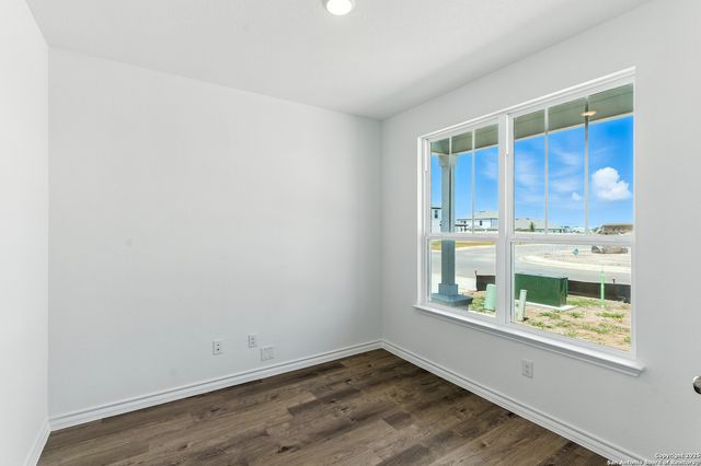 966 Bluegrass Pt, New Braunfels, TX 78130