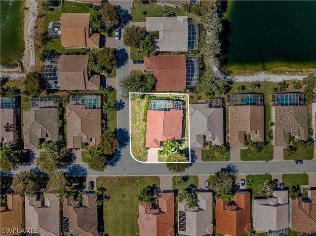 20515 Foxworth CIR, Estero, FL 33928