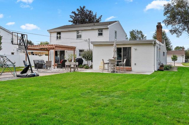 169 KENNEY STREET, Green Bay, WI 54301