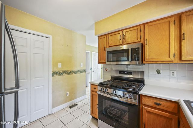 106 Brown Avenue, Lakehurst, NJ 08733