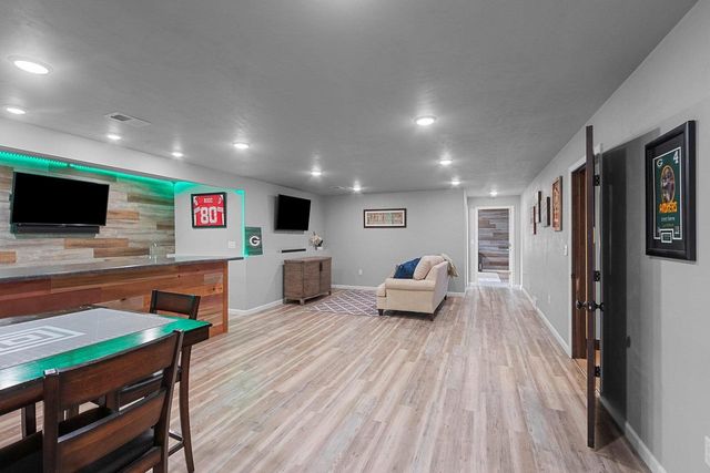 1344 LEAR LANE, De Pere, WI 54115