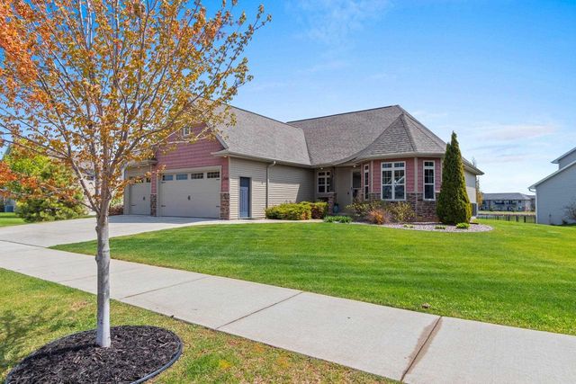 1344 LEAR LANE, De Pere, WI 54115