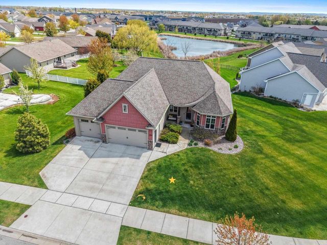 1344 LEAR LANE, De Pere, WI 54115