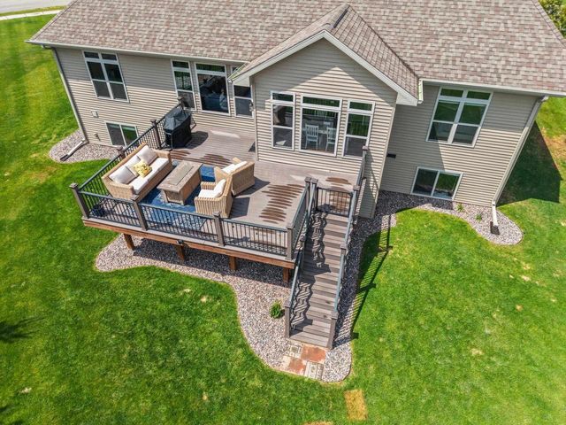 1344 LEAR LANE, De Pere, WI 54115