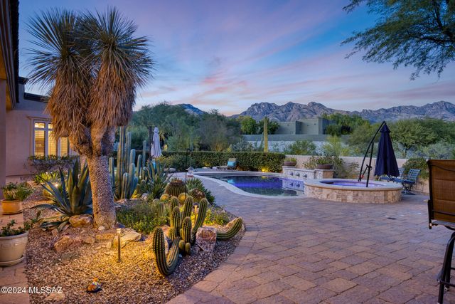 5043 N Marlin Canyon Place, Tucson, AZ 85750