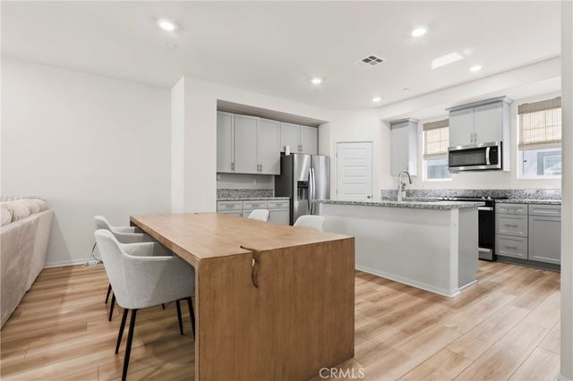 40775 Melrose Drive, Temecula, CA 92591