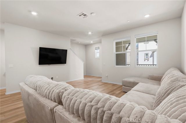 40775 Melrose Drive, Temecula, CA 92591