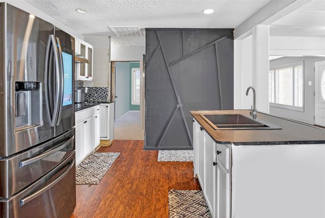 117 Pecan Drive, Baytown, TX 77520