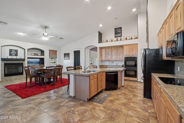 44423 N 16TH Street, New River, AZ 85087