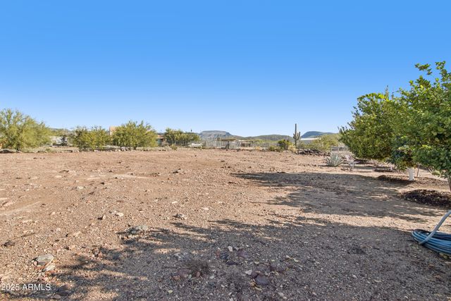 44423 N 16TH Street, New River, AZ 85087