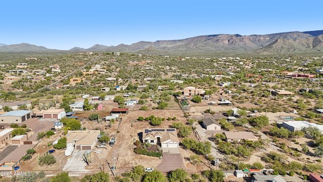 44423 N 16TH Street, New River, AZ 85087