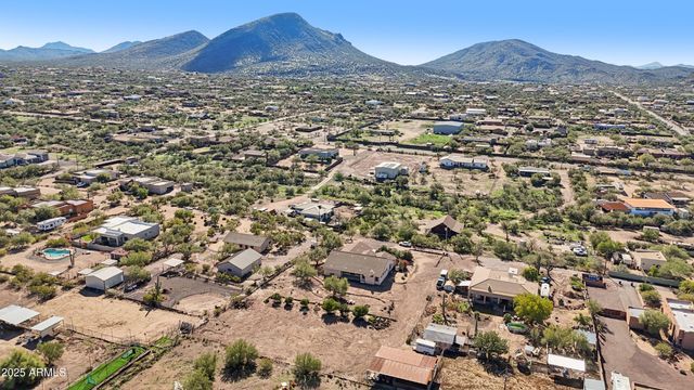 44423 N 16TH Street, New River, AZ 85087