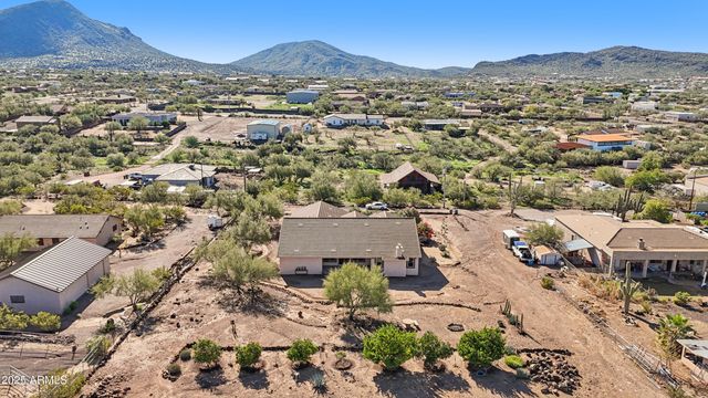 44423 N 16TH Street, New River, AZ 85087