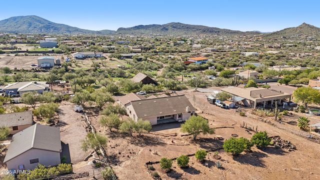 44423 N 16TH Street, New River, AZ 85087