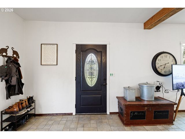 777 OAK St, Oakland, OR 97462