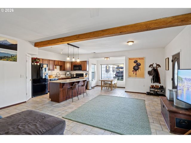 777 OAK St, Oakland, OR 97462