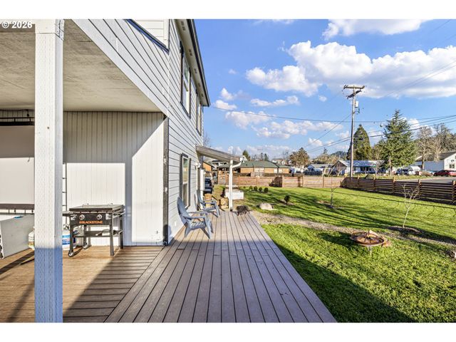 777 OAK St, Oakland, OR 97462