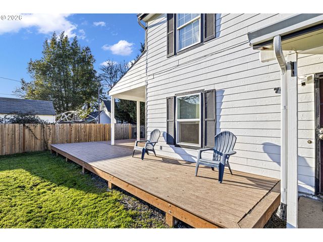 777 OAK St, Oakland, OR 97462