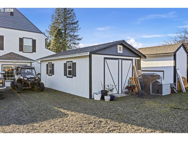 777 OAK St, Oakland, OR 97462