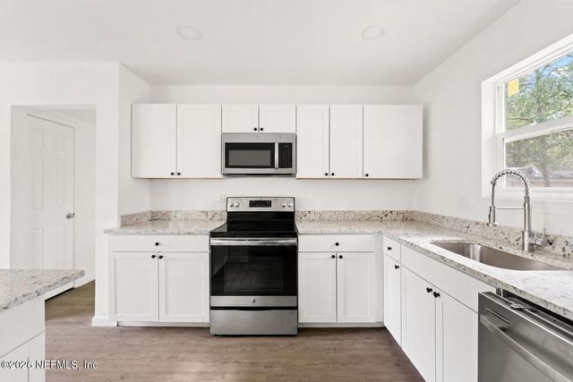 3806 CAMBAY Place, Jacksonville, FL 32210