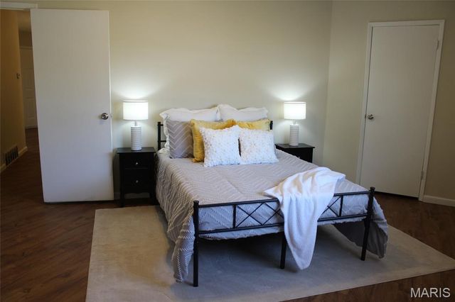 5003 Cavalier Court, Godfrey, IL 62035