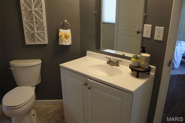 5003 Cavalier Court, Godfrey, IL 62035